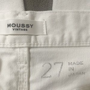 Moussy Vintage White Jeans size 27